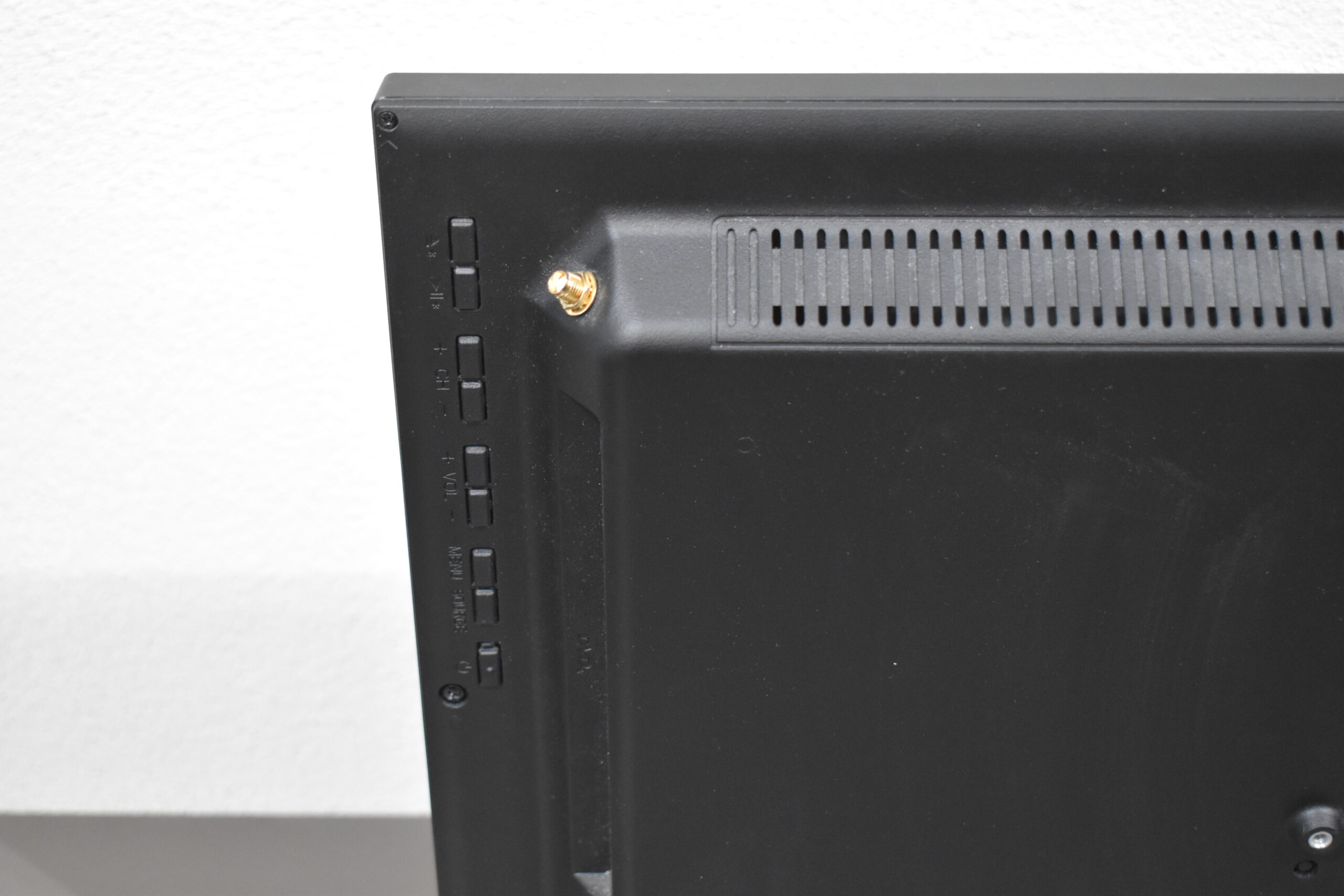 Alphatronics SLA-24 DSBAI+H Smart TV 24" – Bild 5