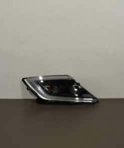 LED Tagfahrlicht-Scheinwerferblende rechts; schwarz