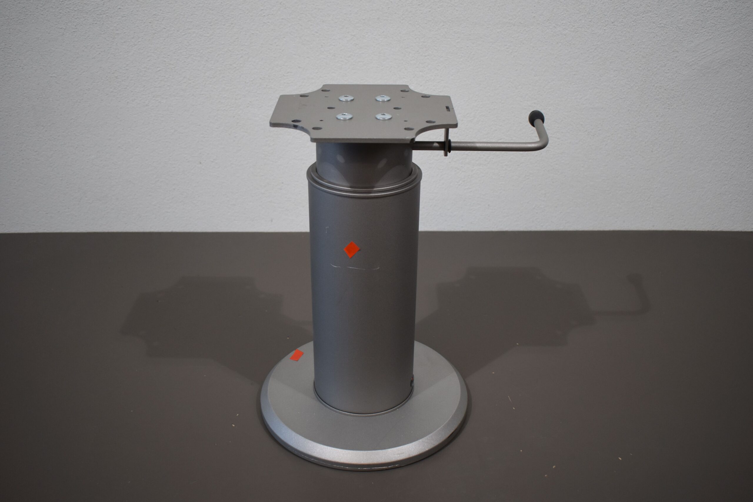 Möbelwerk Ilse Tischbein höhenverstellbar 740/365mm – Bild 2