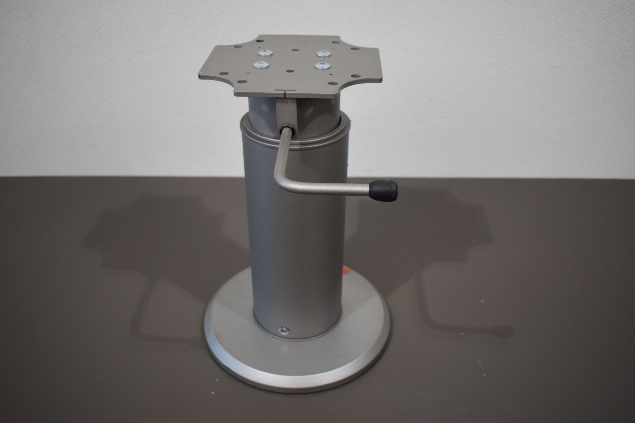 Möbelwerk Ilse Tischbein höhenverstellbar 740/365mm – Bild 5