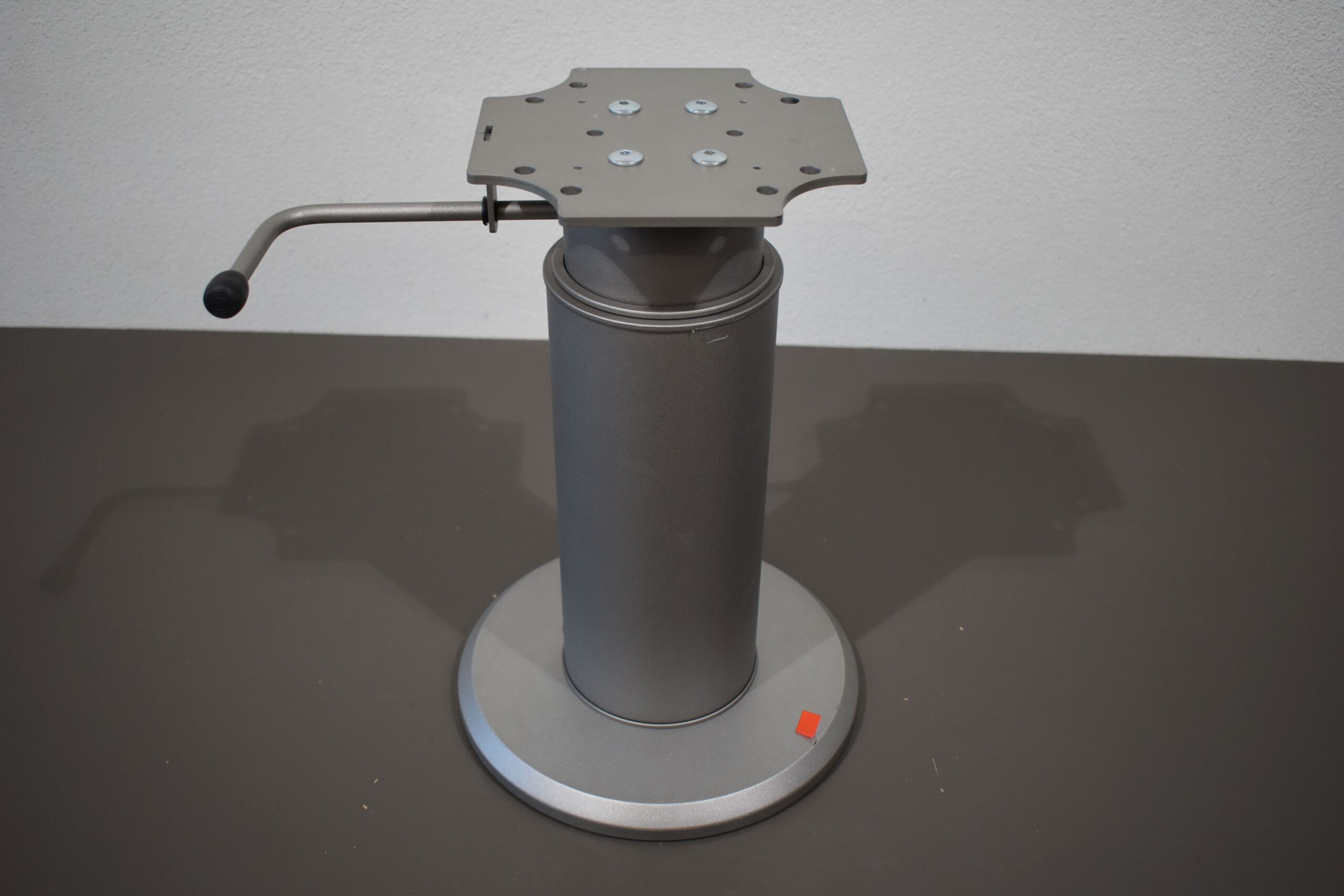 Möbelwerk Ilse Tischbein höhenverstellbar 740/365mm – Bild 6