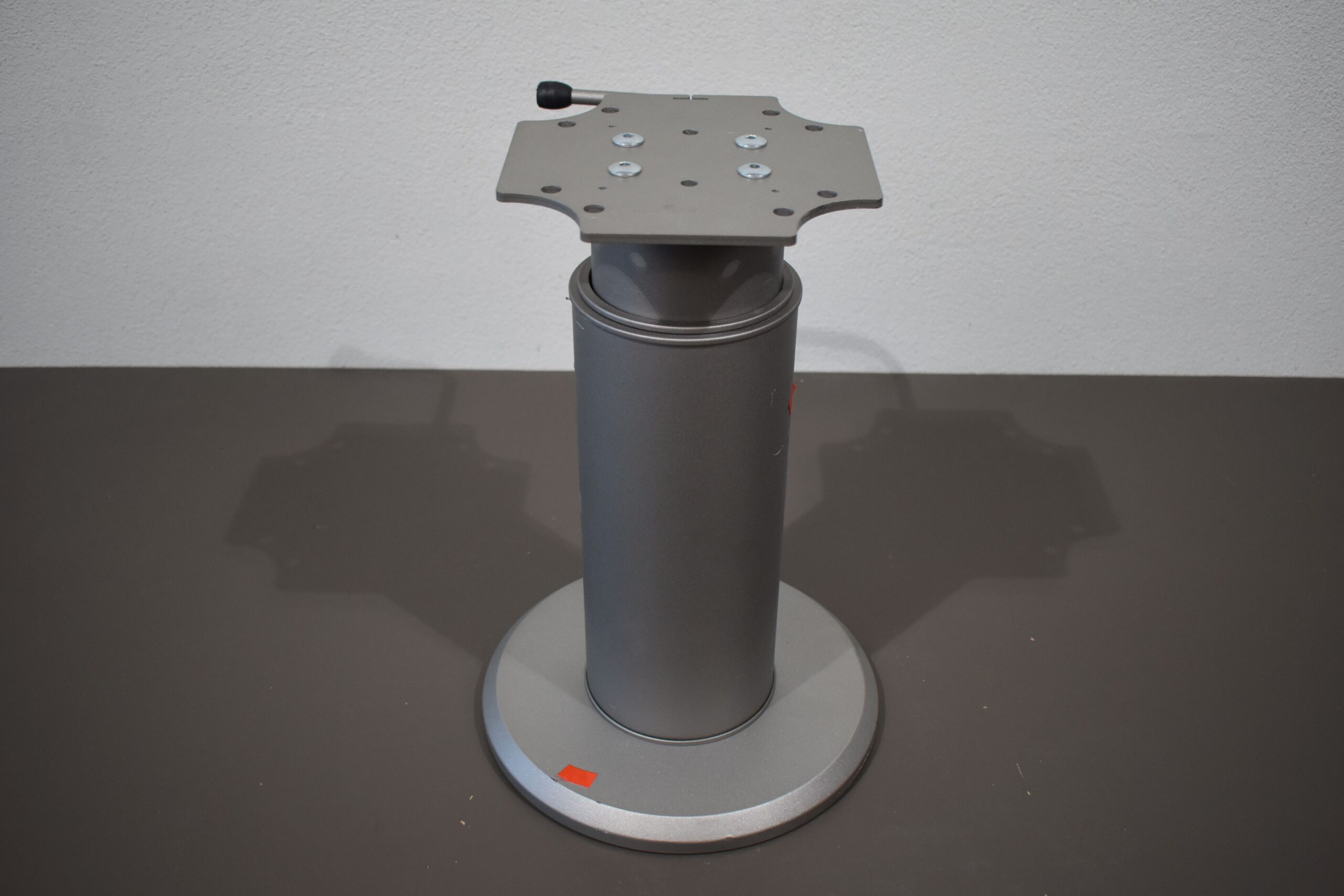 Möbelwerk Ilse Tischbein höhenverstellbar 740/365mm – Bild 7