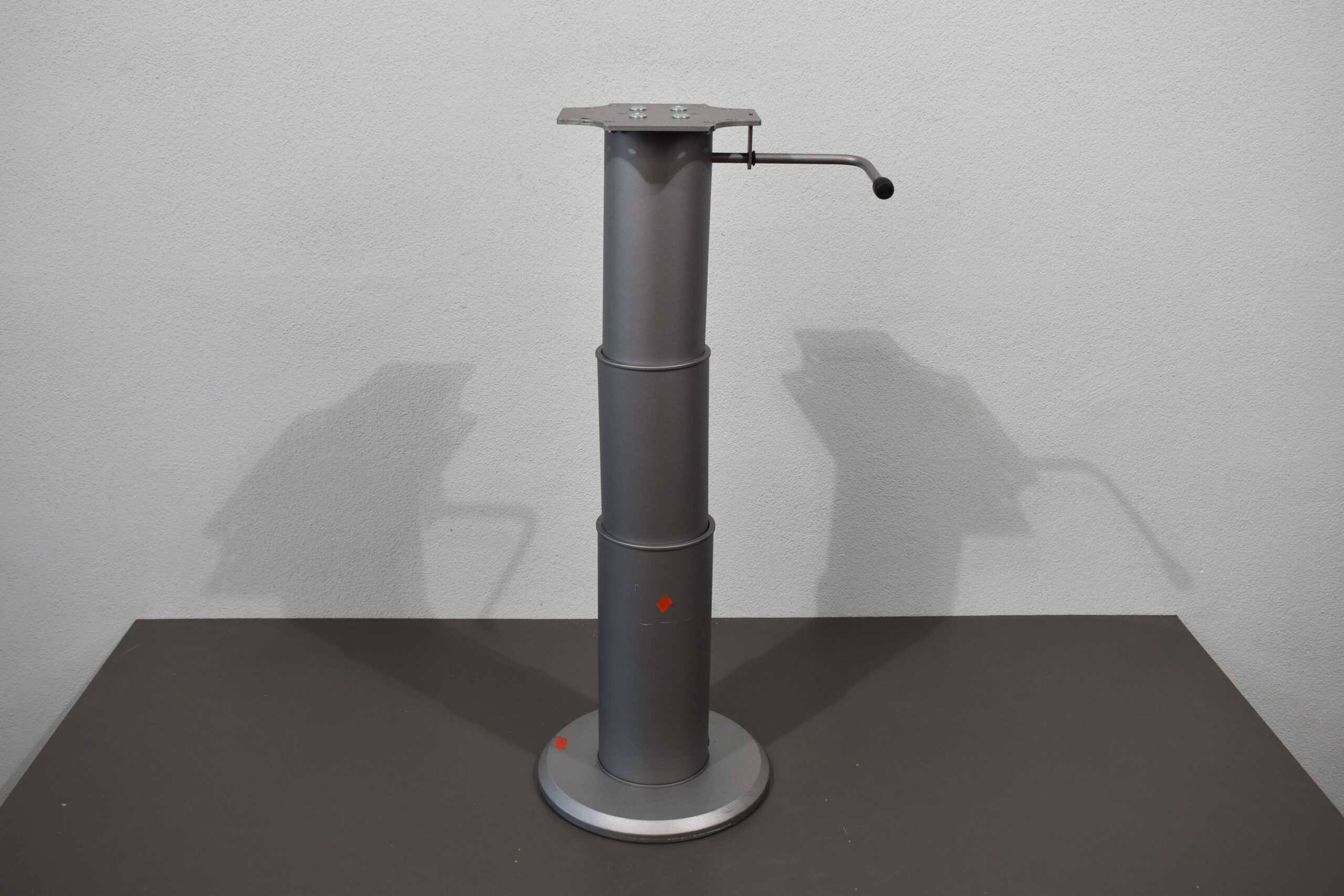 Möbelwerk Ilse Tischbein höhenverstellbar 740/365mm – Bild 11