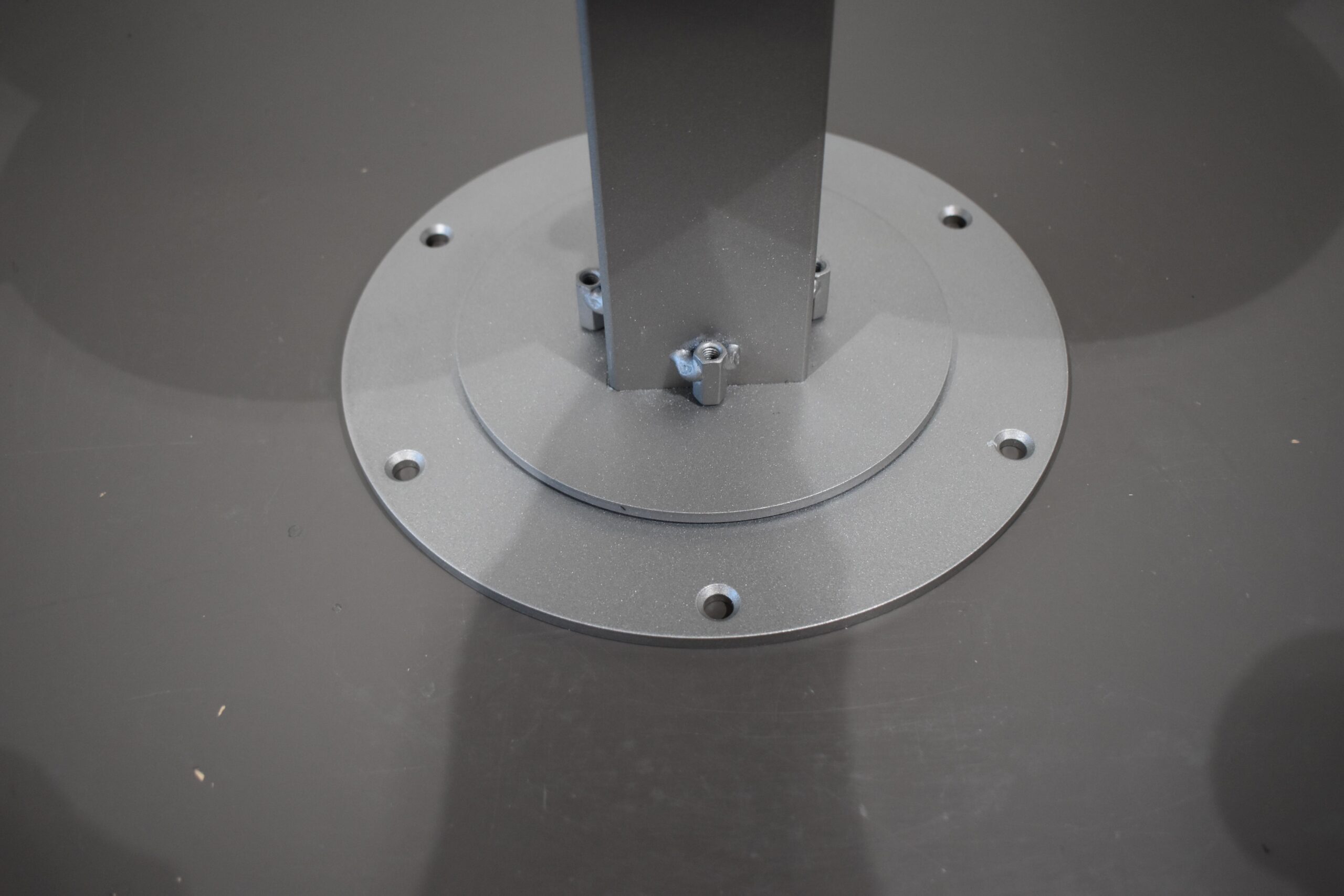 Möbelwerk Ilse Tischbein höhenverstellbar 740/365mm – Bild 12