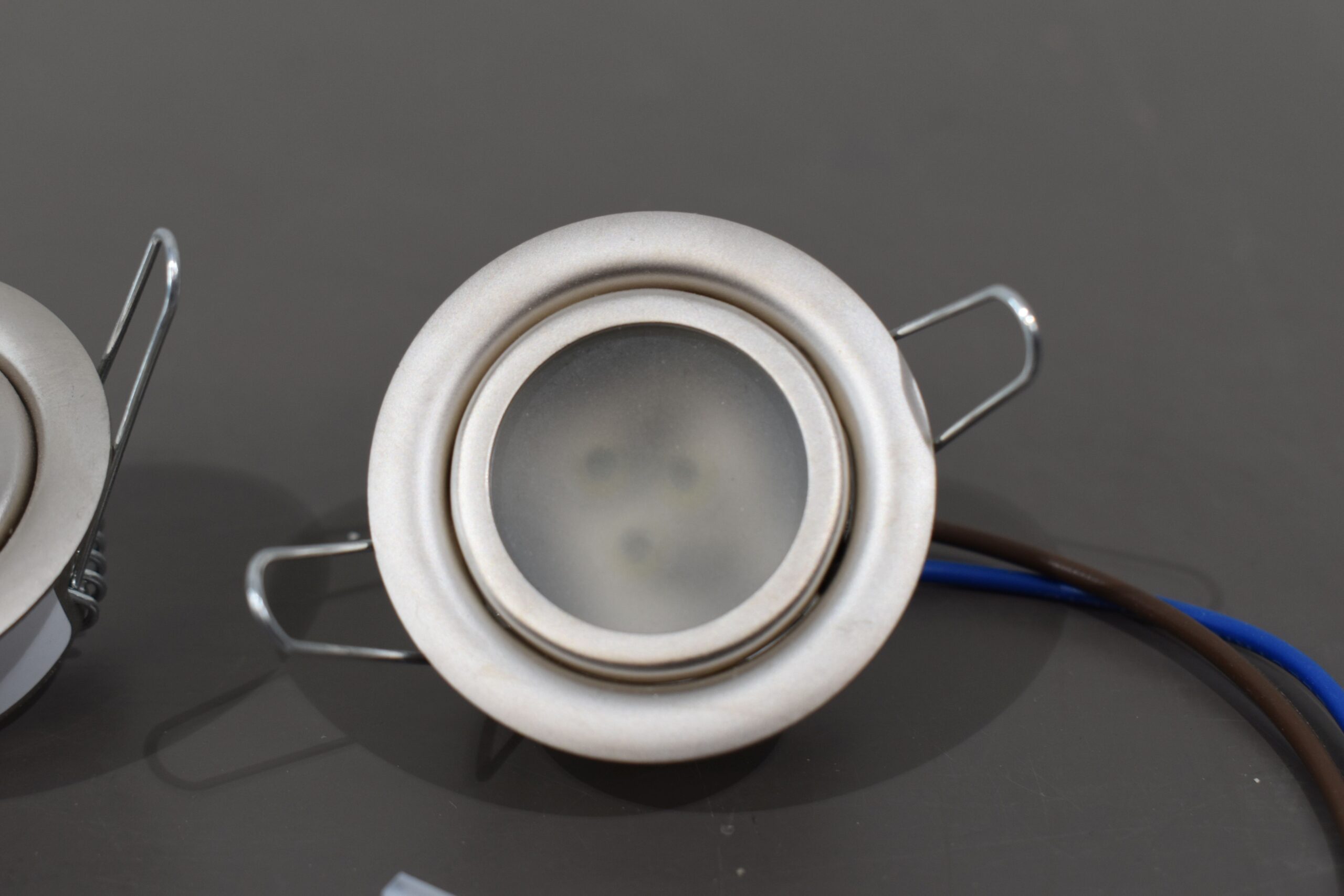 Dometic LED Einbaustrahler Halogenspot - 2er Set – Bild 3