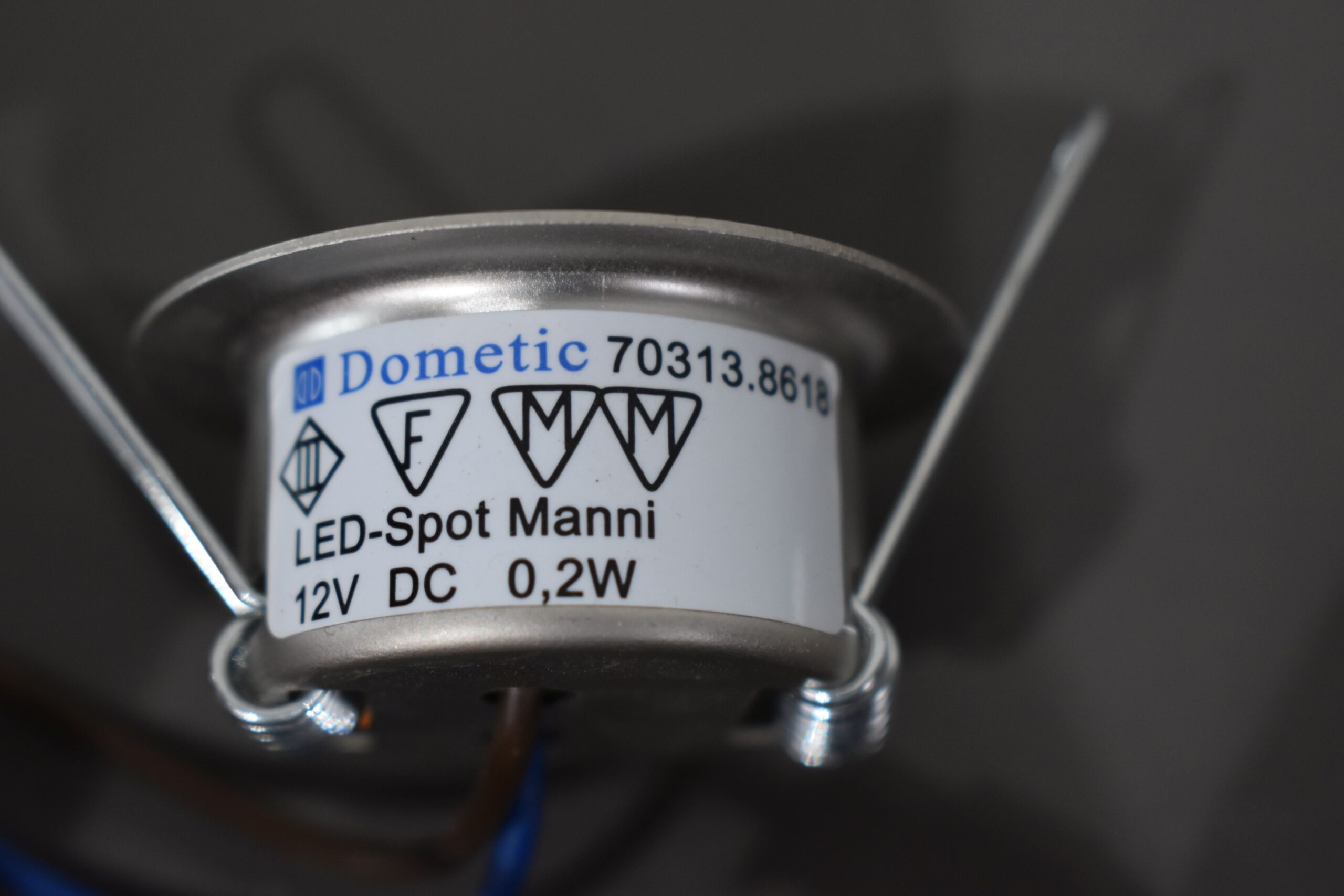 Dometic LED Einbaustrahler Halogenspot - 2er Set – Bild 5