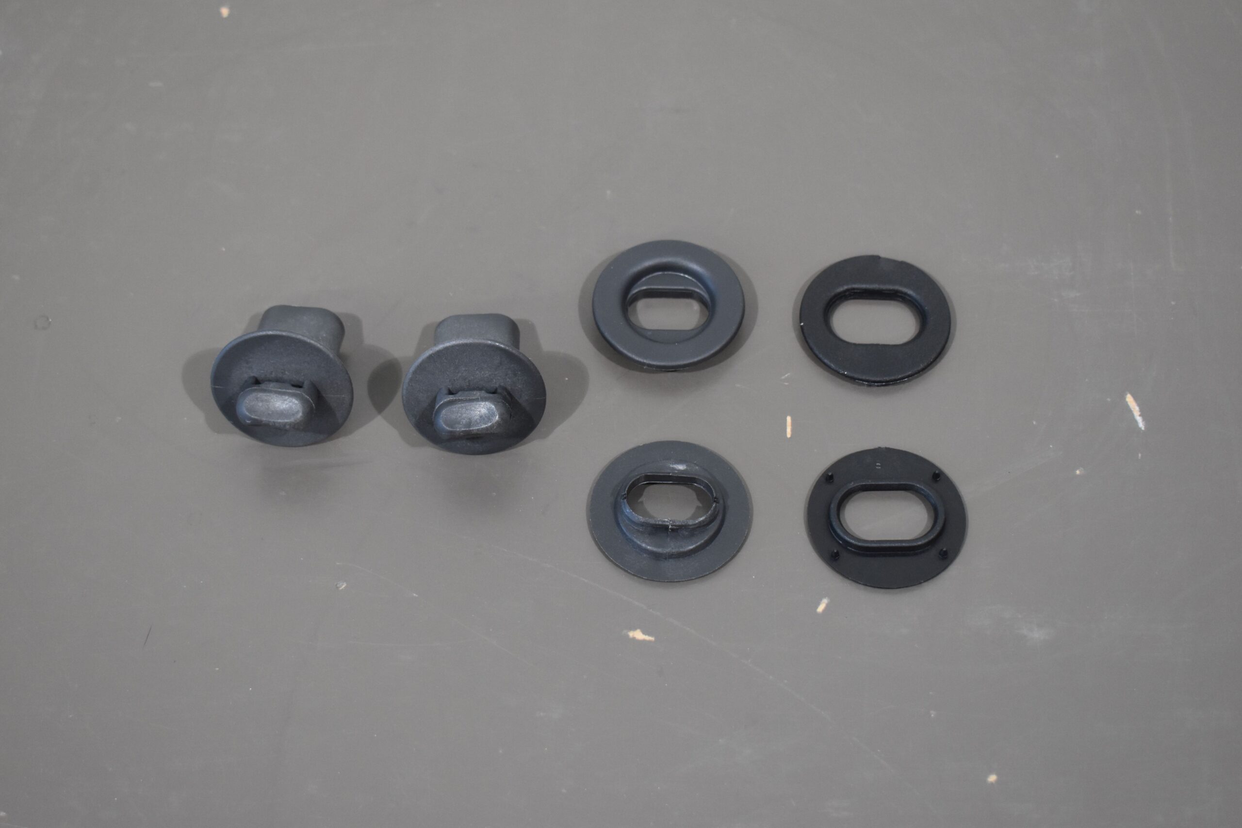 Original Fiat Ducato Schraube 2er Set für Boden Deckel 0071749553-001 – Bild 3