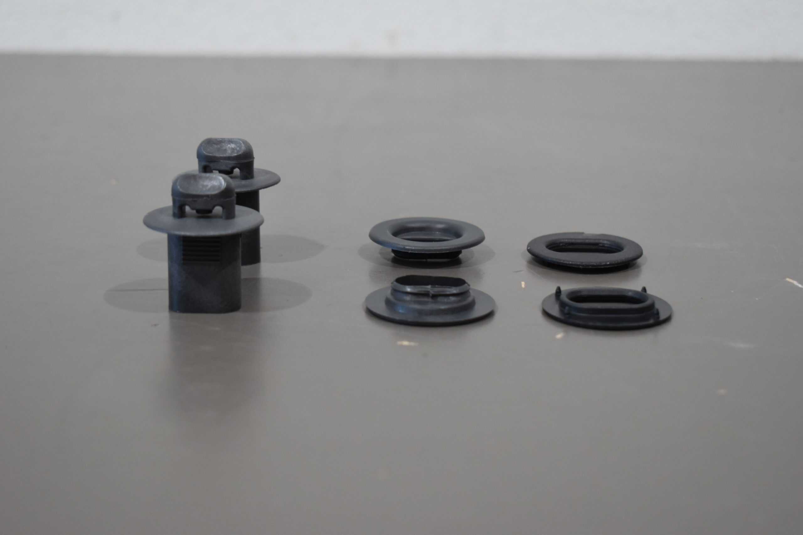 Original Fiat Ducato Schraube 2er Set für Boden Deckel 0071749553-001 – Bild 4