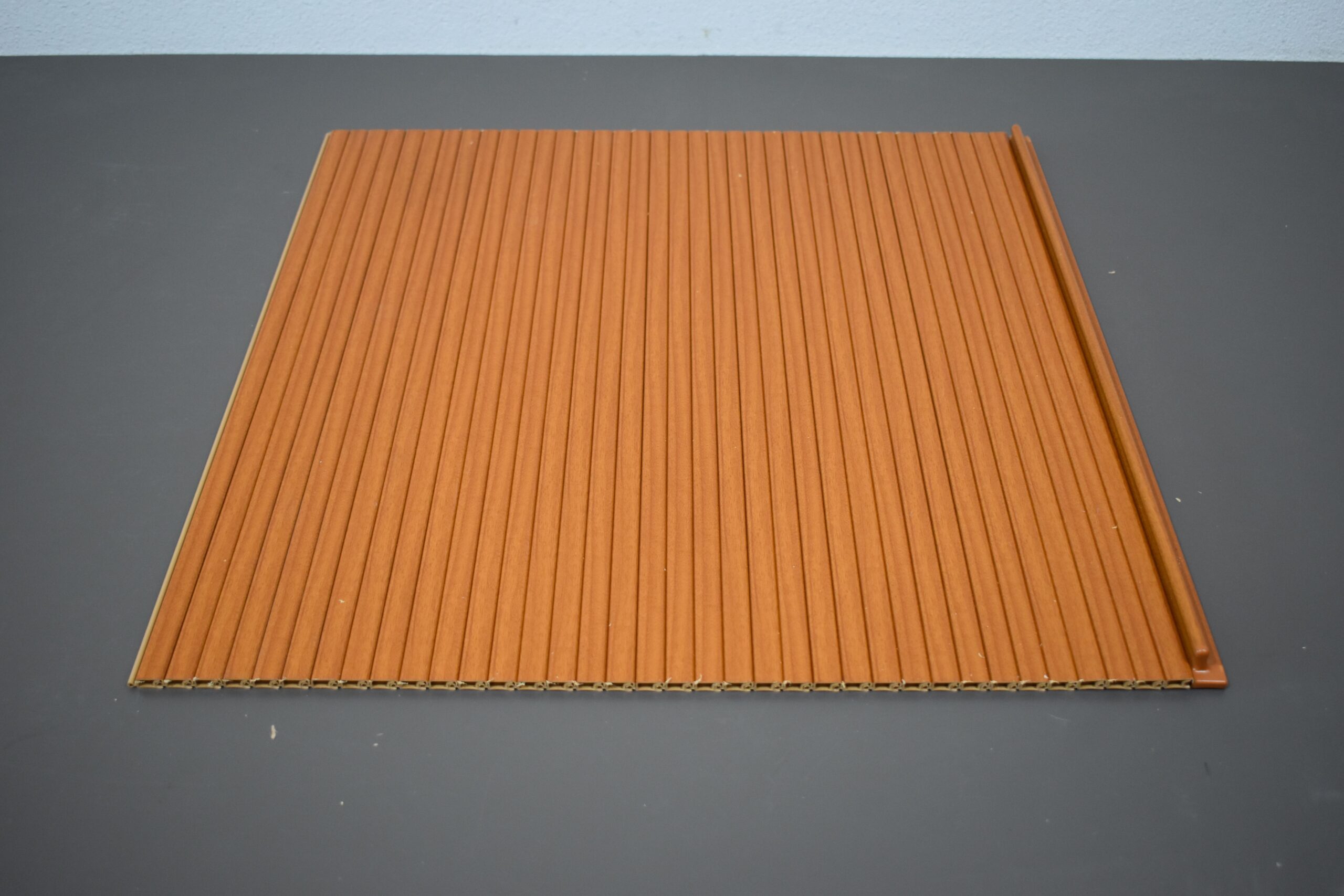 Rolladenmatte mit Griffleiste; Alu Metall, 595x610mm – Bild 3