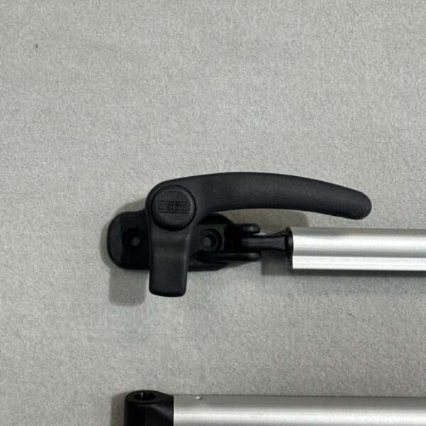 Alternative view of Dometic Seitz Fensteraussteller Klick-Klack Paar mit Druckknopf 31,5cm