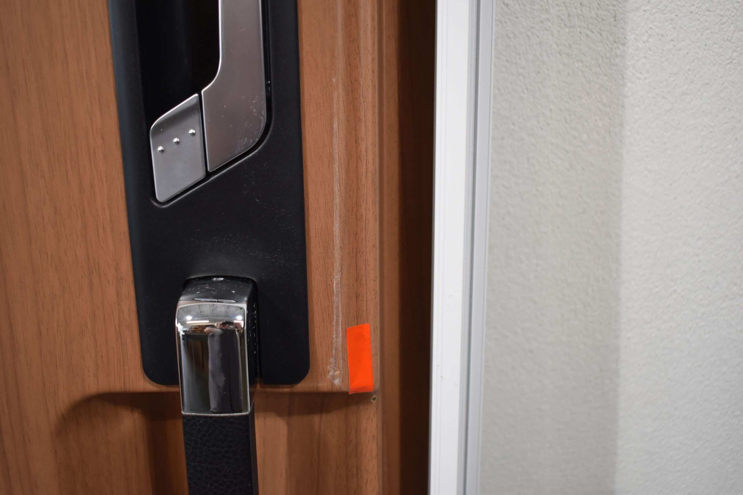 Niesmann und Bischoff Arto Tegos Aufbautür mit Rahmen; weiß/schwarz; 1820x615mm – Bild 15