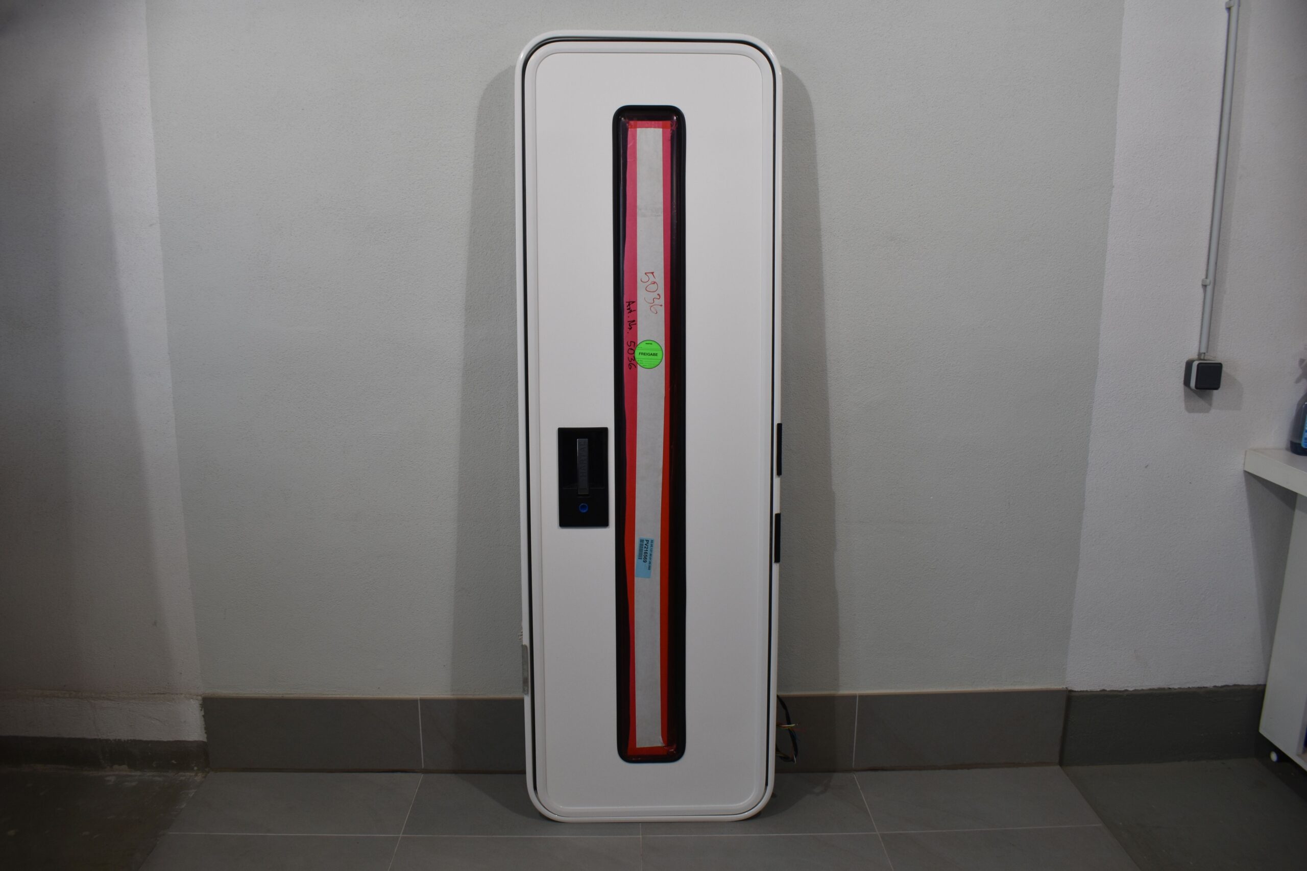 Hartal Aufbautür mit Rahmen 1945x630mm – Bild 2