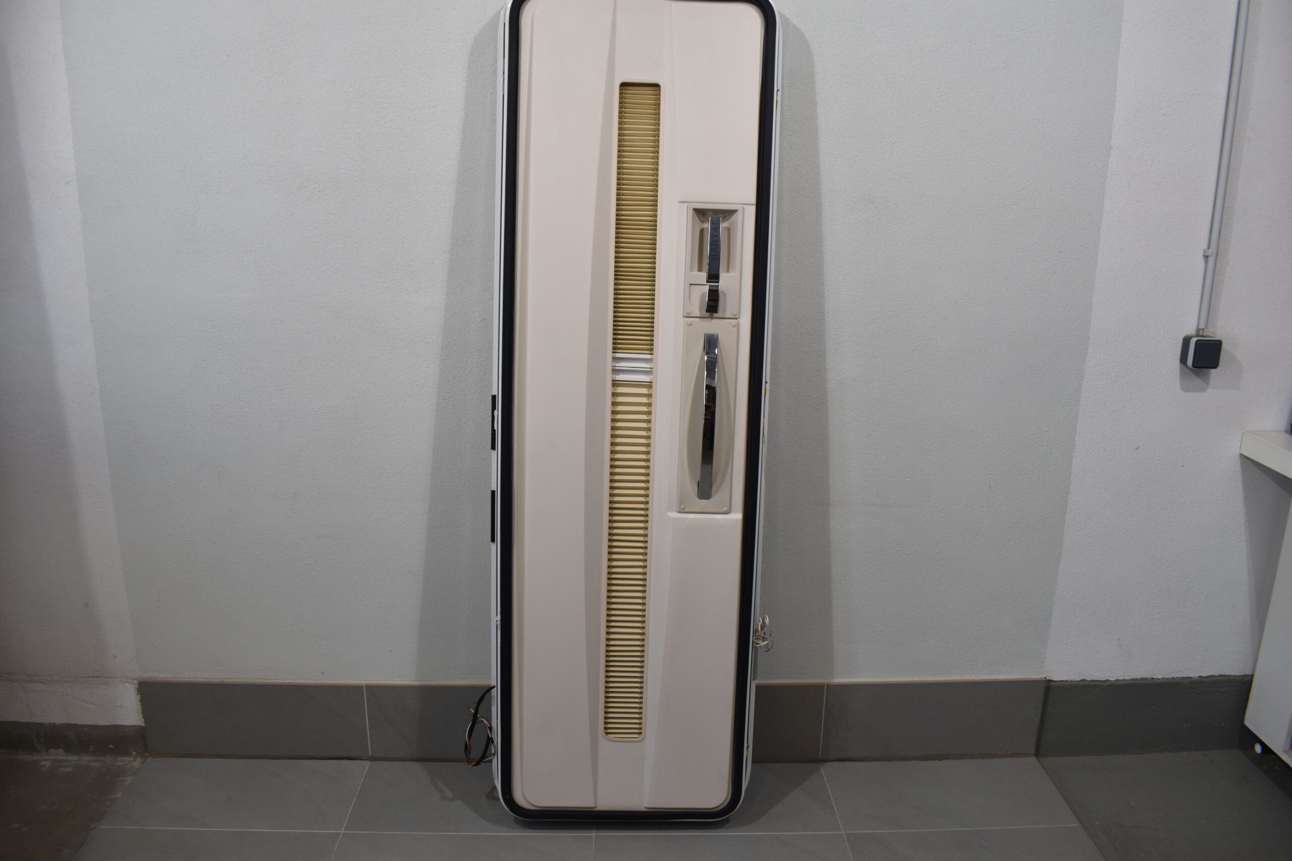 Hartal Aufbautür mit Rahmen 1945x630mm – Bild 16