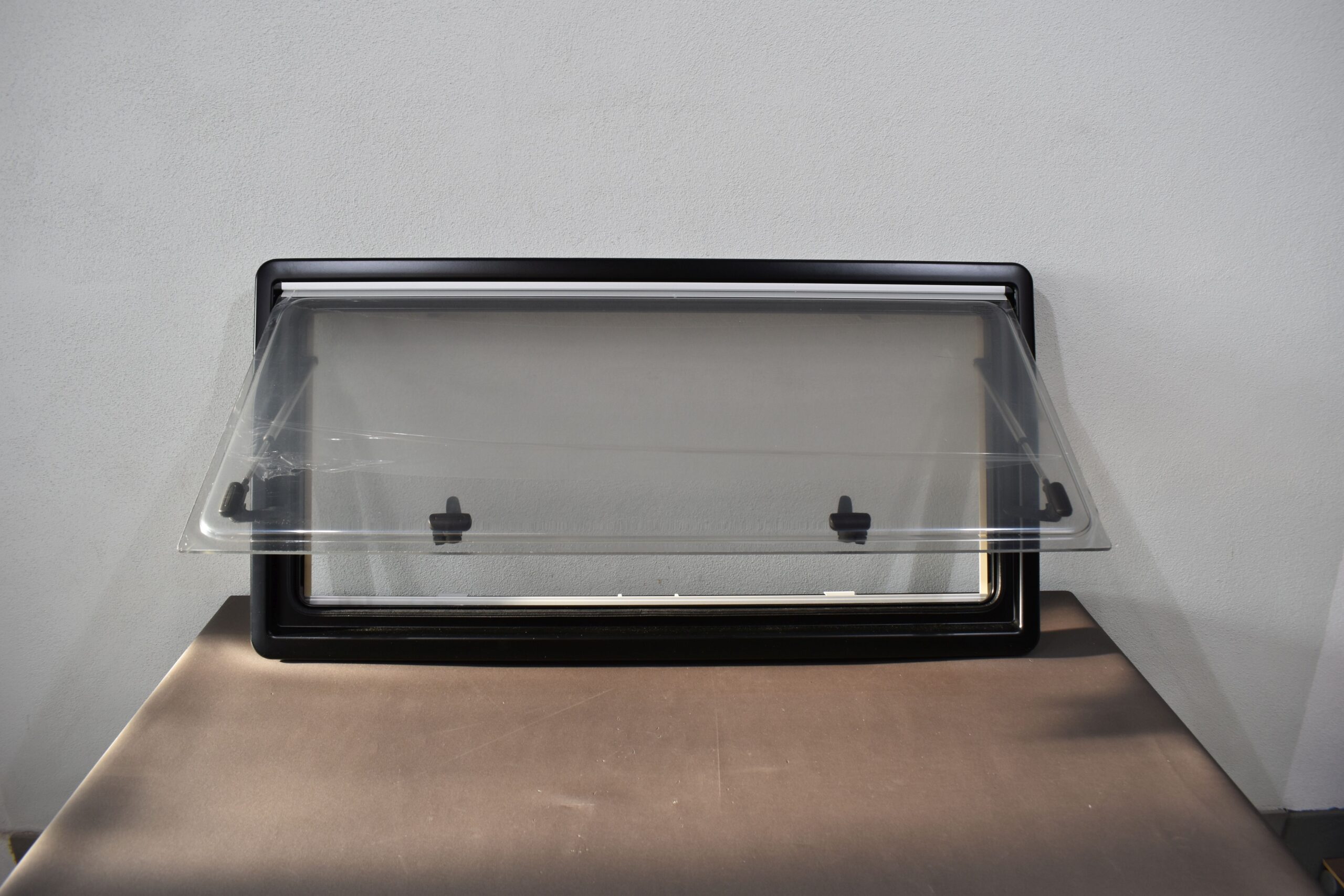 Dometic S4 Ausstellfenster mit Innenrahmen 1100x550mm – Bild 4