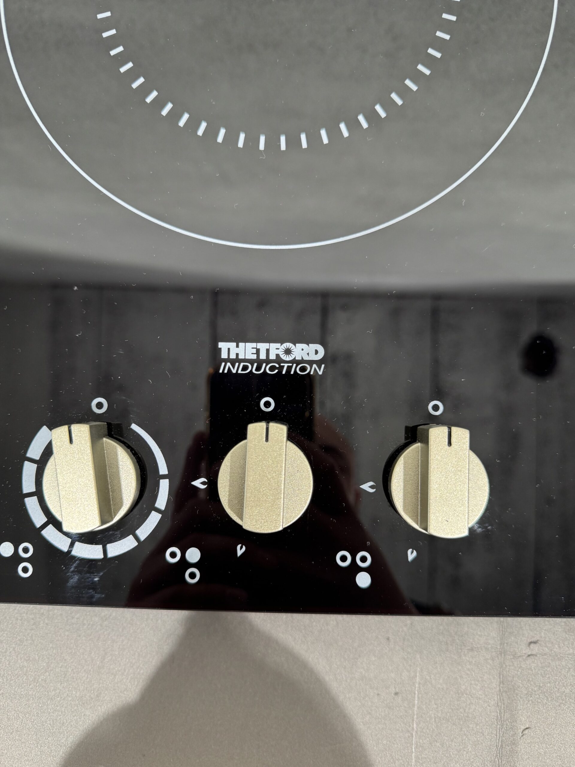 Thetford Gaskocher mit Induktionsfeld SHB981XX – Bild 3