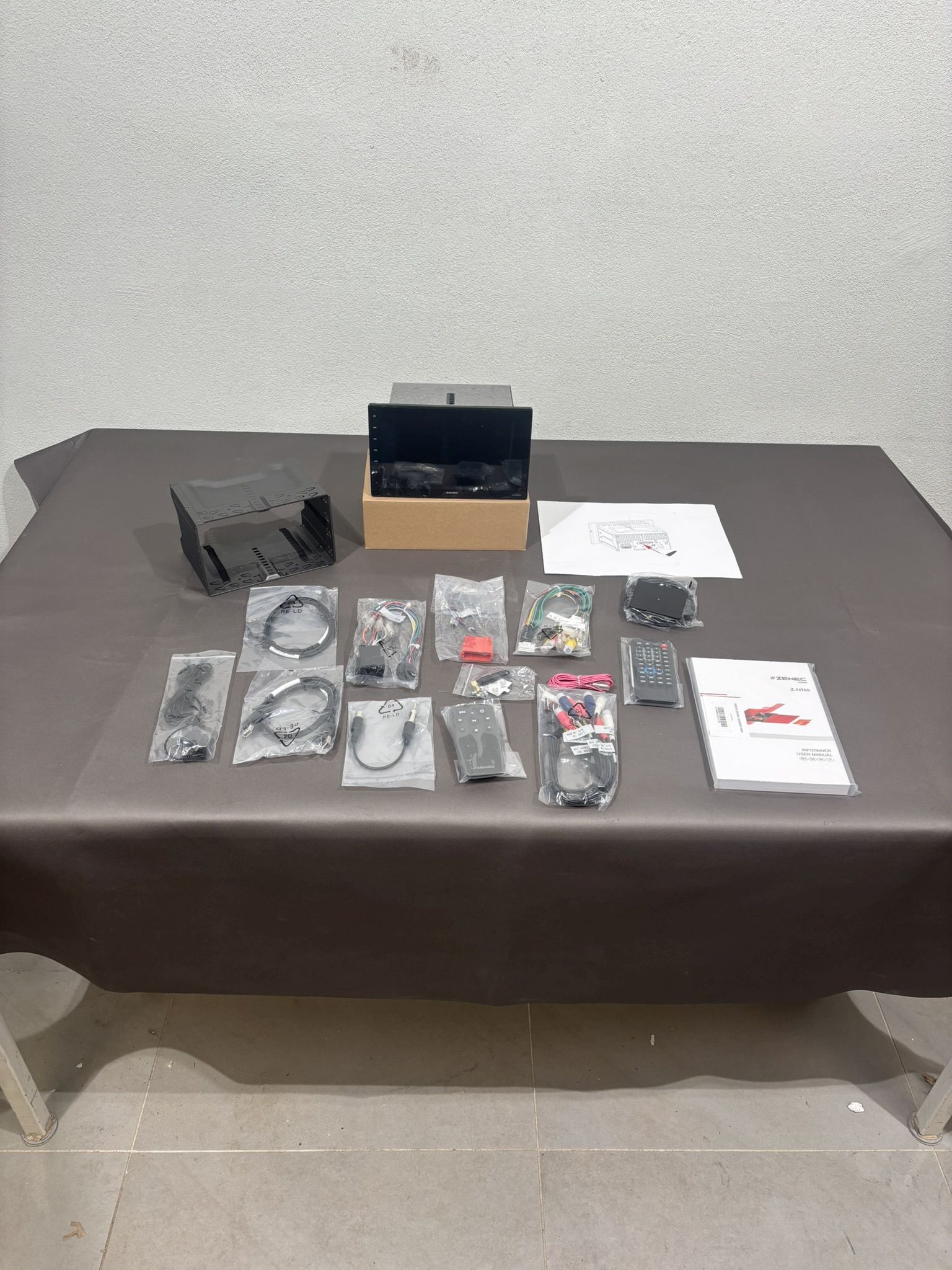 Zenec Navigationssystem Z-N966