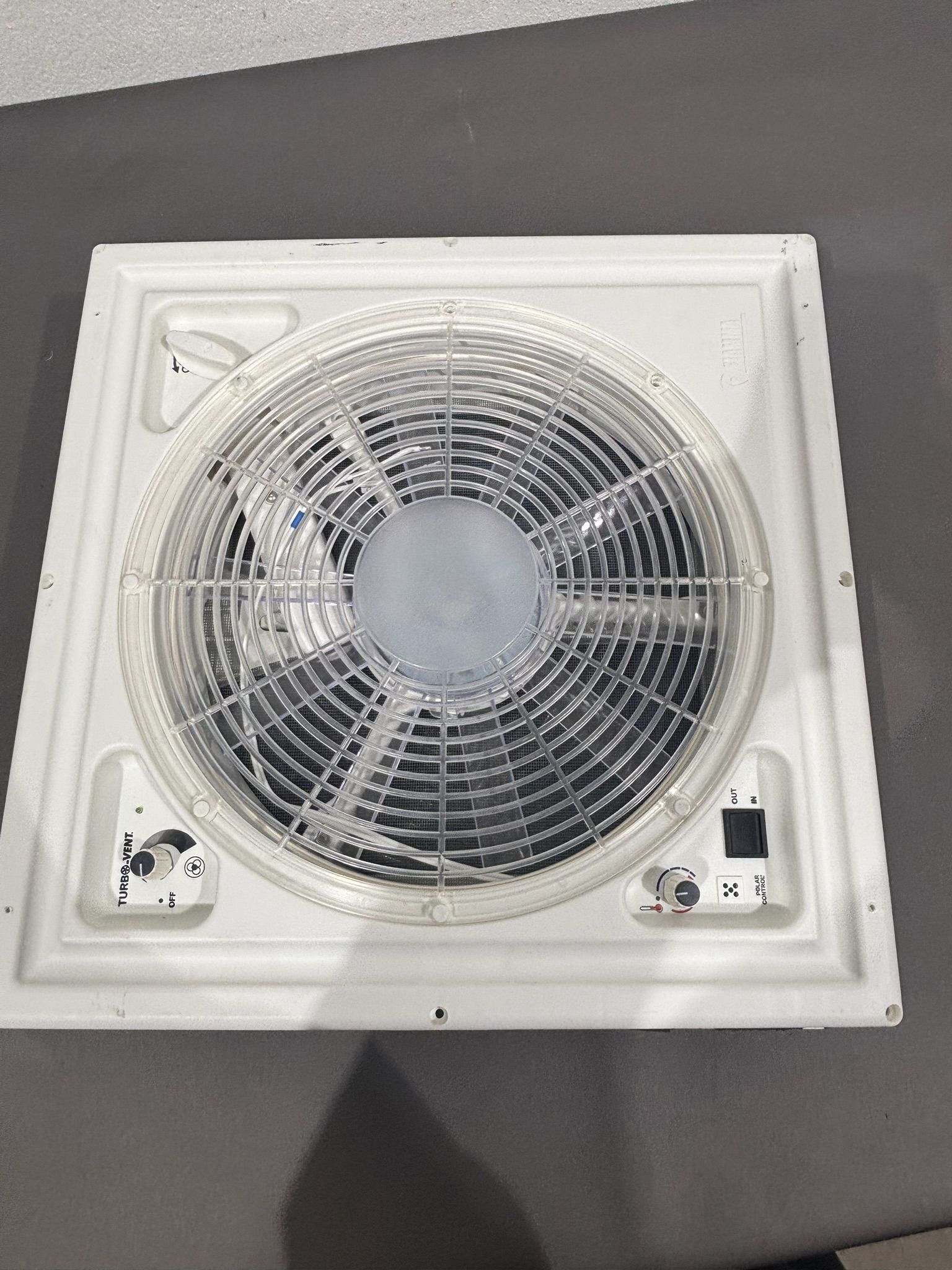 Fiamma Turbo Vent Dachhaube 400x400mm – Bild 5