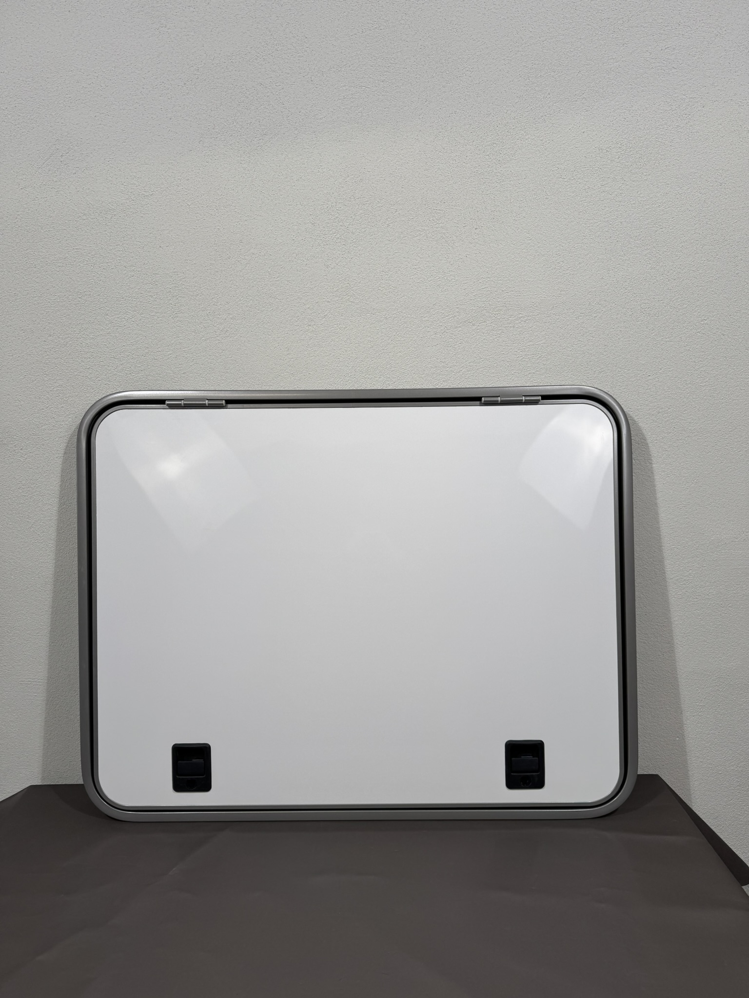 Serviceklappe Wohnmobil weiß/grau 113x88cm – Bild 2